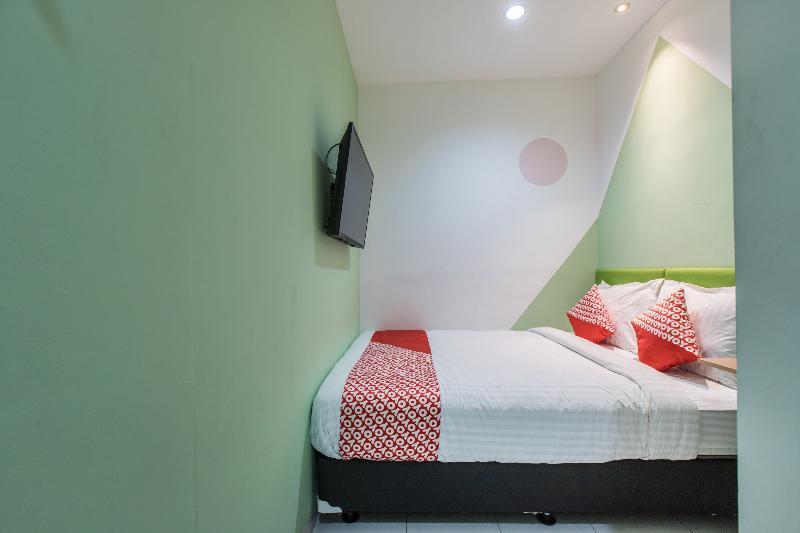 Ichiza Room Redpartner Джакарта Экстерьер фото